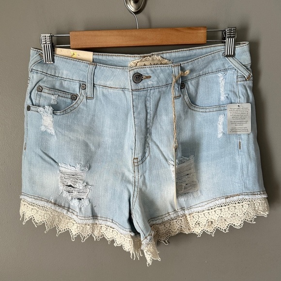 NWT Altar’d State Crochet hem high waist denim shorts - Picture 1 of 9